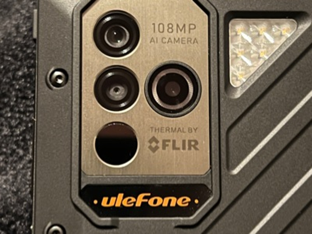 Flir thermal imaging phone/camera