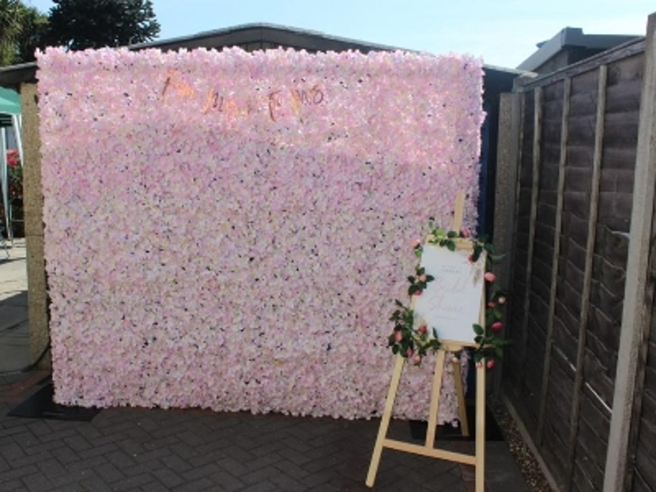 Flower wall