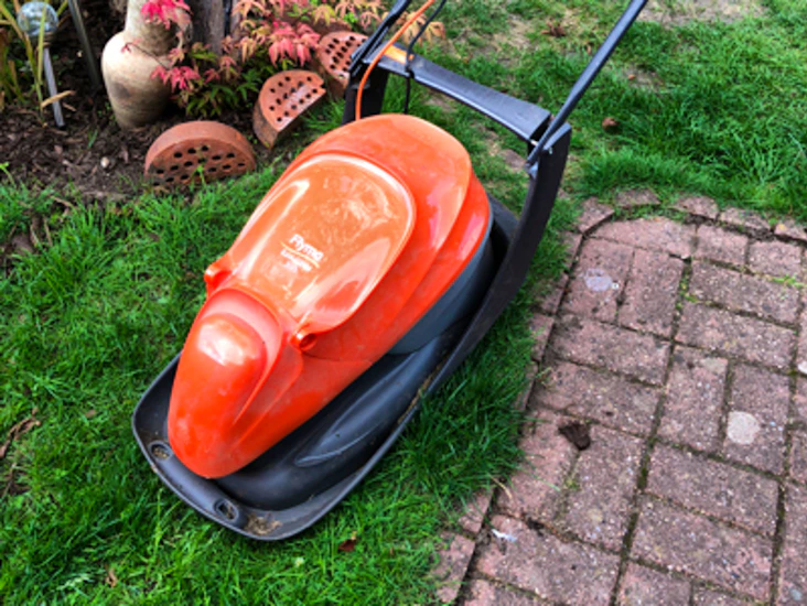 Flymo easi glide 300 lawnmower