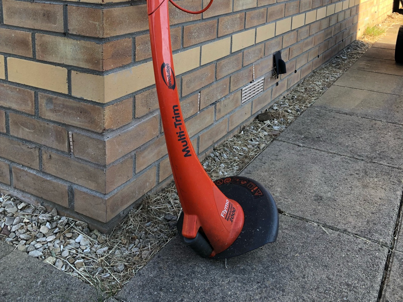 Flymo strimmer
