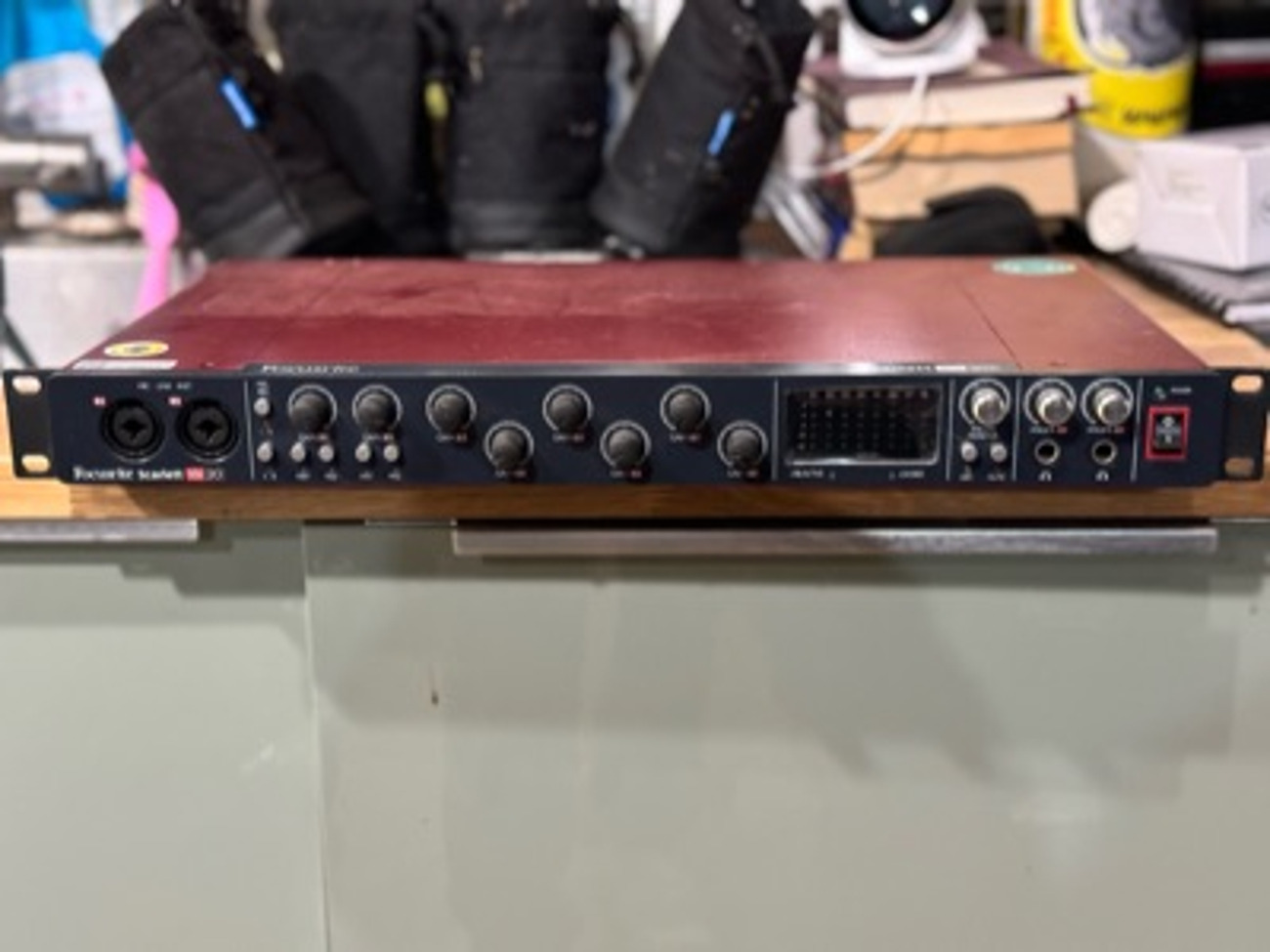 Focusrite scarlett 18i20 8 channel preamp and usb interface