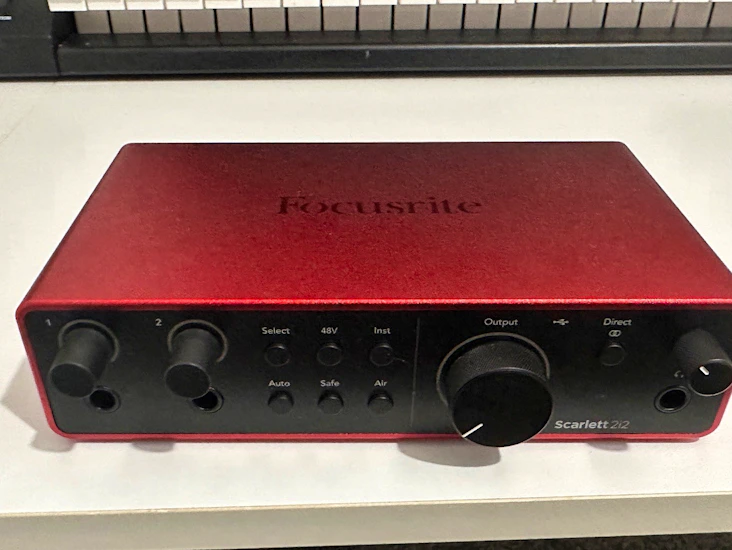 Focusrite scarlett 2i2 solo 4th gen usb-c to usb audio interface
