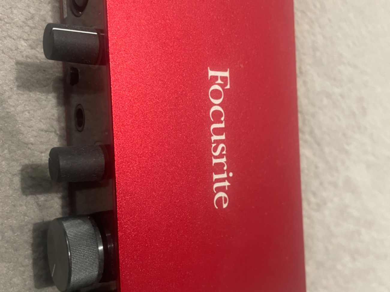 Focusrite scarlett solo 3rd gen usb audio interface
