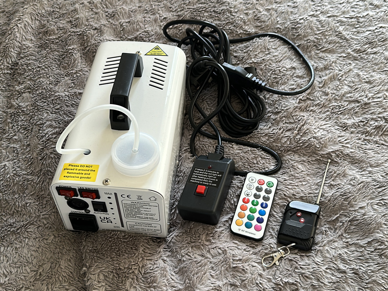 Fog/smoke machine - wireless remote with led lights