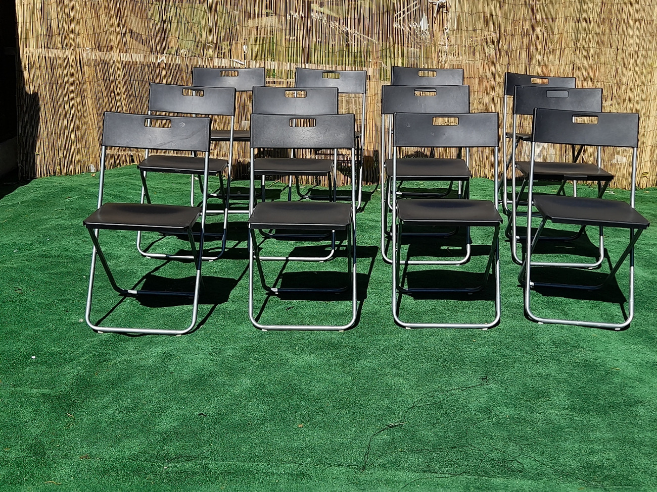 10x foldable chairs 