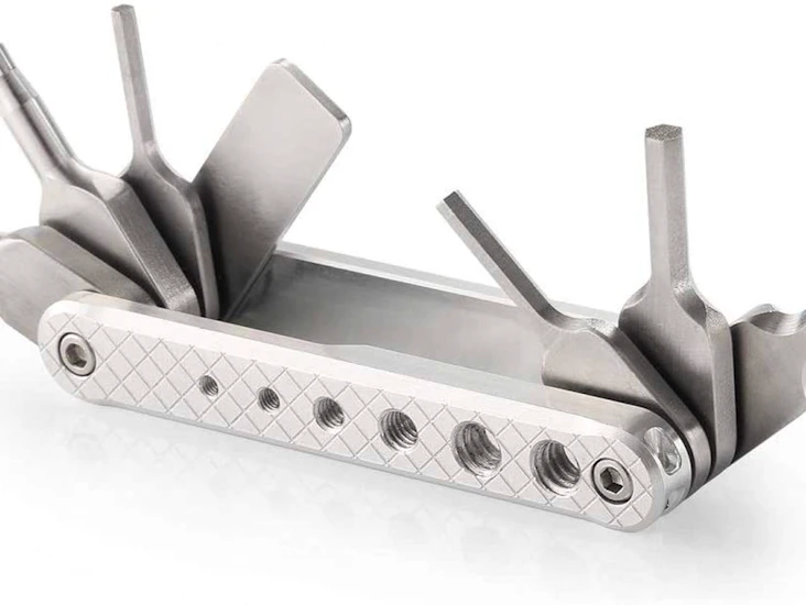 Folding tool set with screwdrivers and wrenches