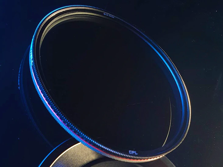 Freewell magnetic circular polariser.