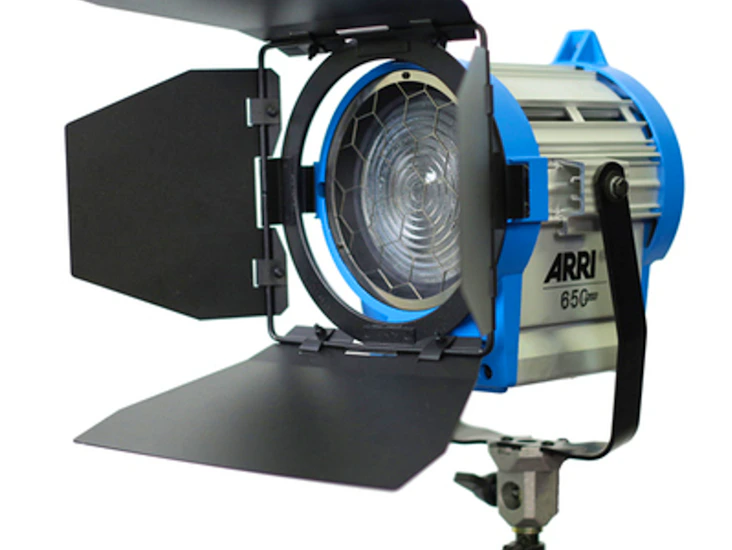 Arri 650w fresnel tungsten light and chimera softbox