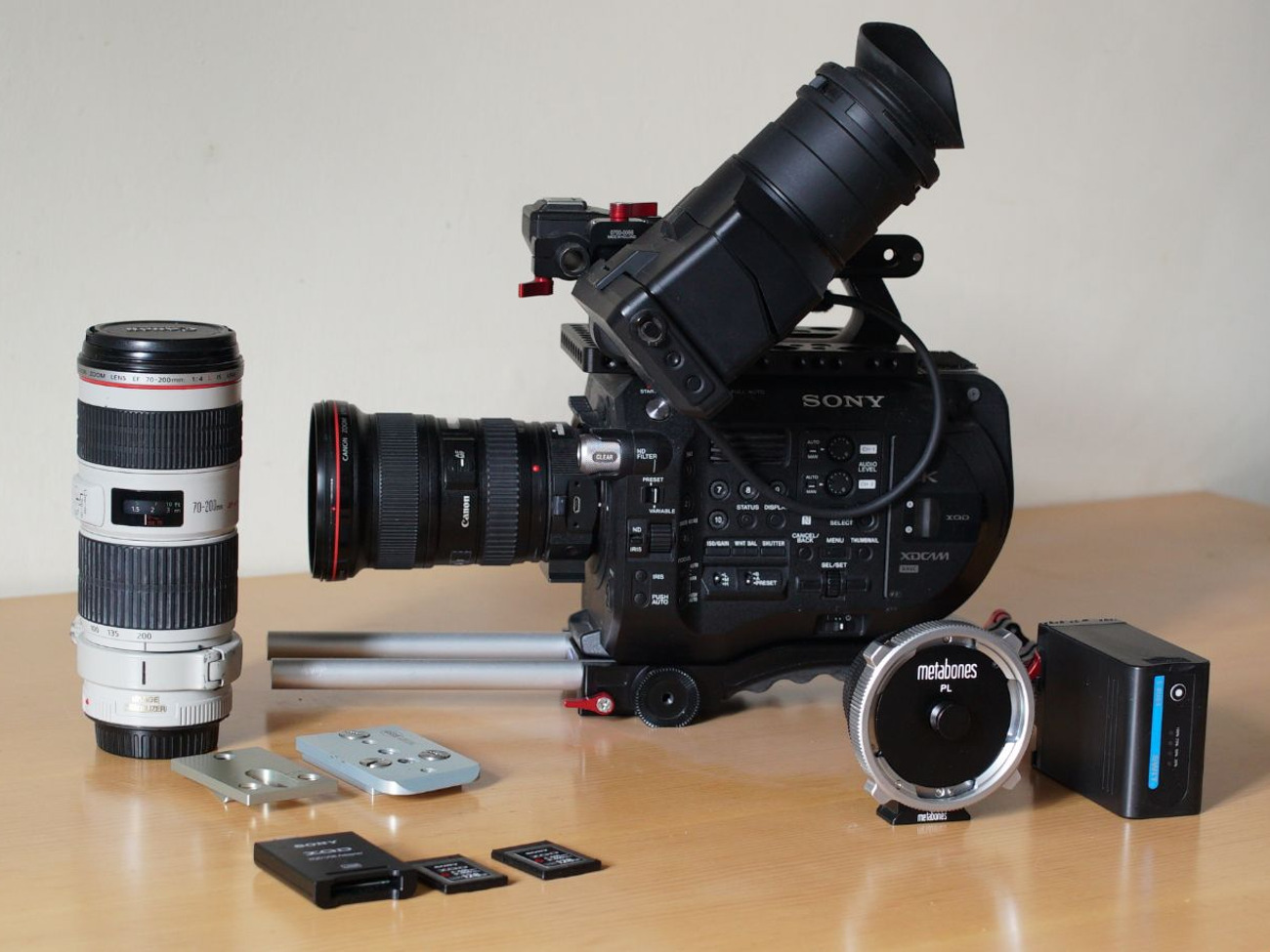 Sony fs7 ii kit with lenses, handgrip and tripod