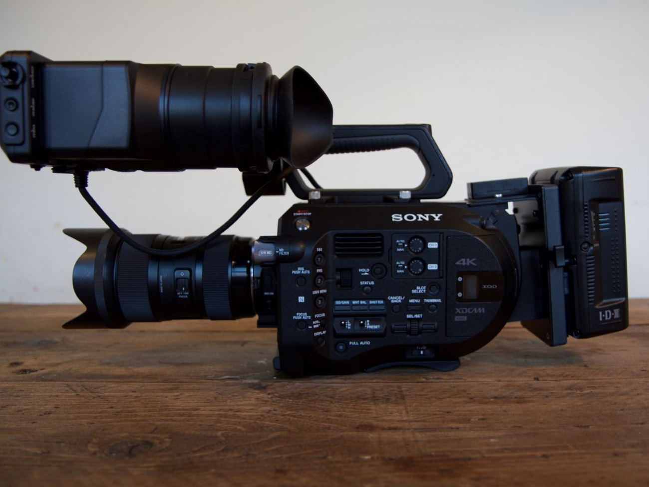 Fs7 camera + lens + tripod + extras