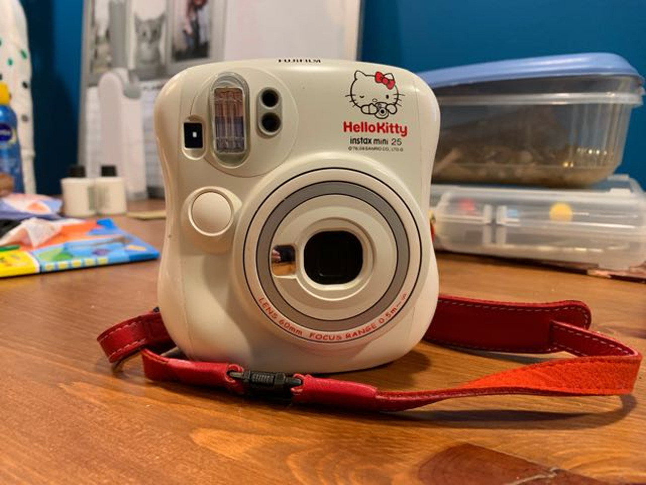 Fuji instax mini hellokitty version