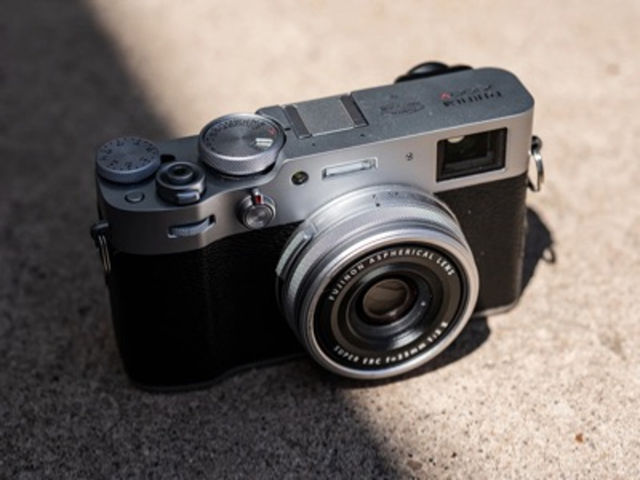 Fuji x100v 
