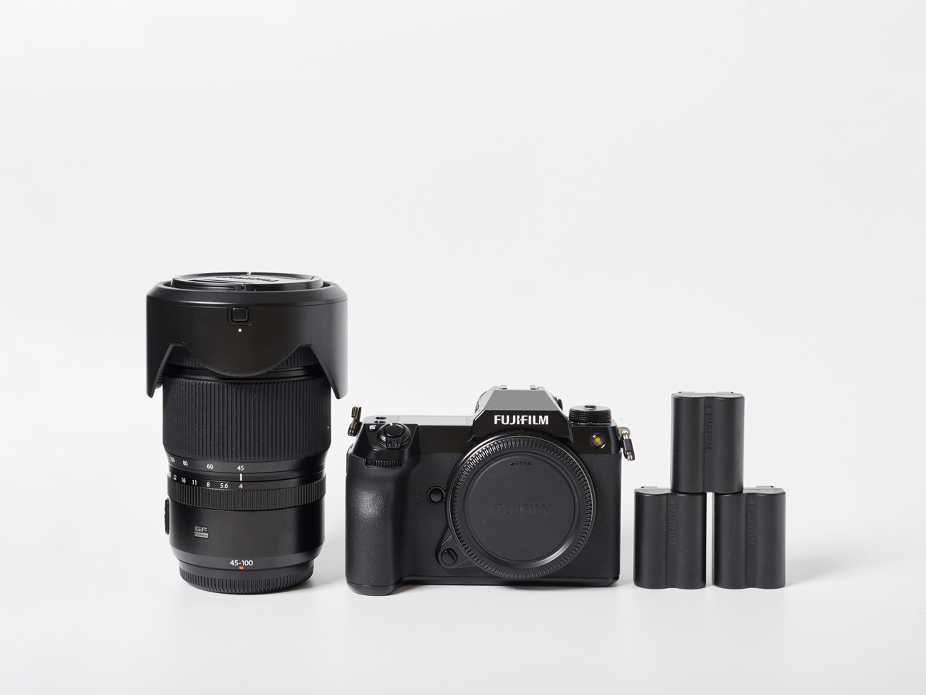 Fujifilm gfx 50s ii with gf 45-100mm lens, (36-79mm) in 35mm