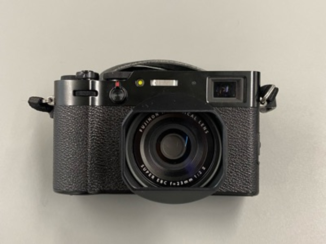 Fujifilm x100v with flash 