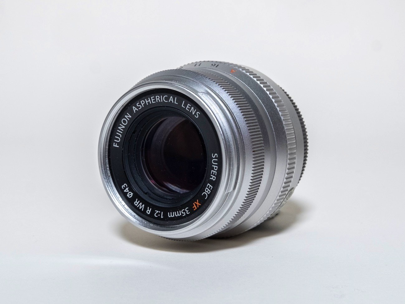 Rent Fujifilm XF 35mm f2 prime lens Fujinon Fuji 24/7 pick up