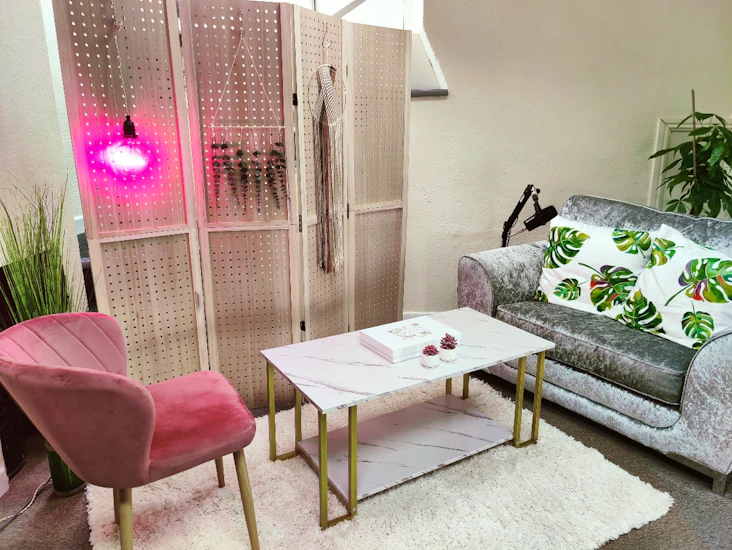 Full service podcast/youtube studio hire