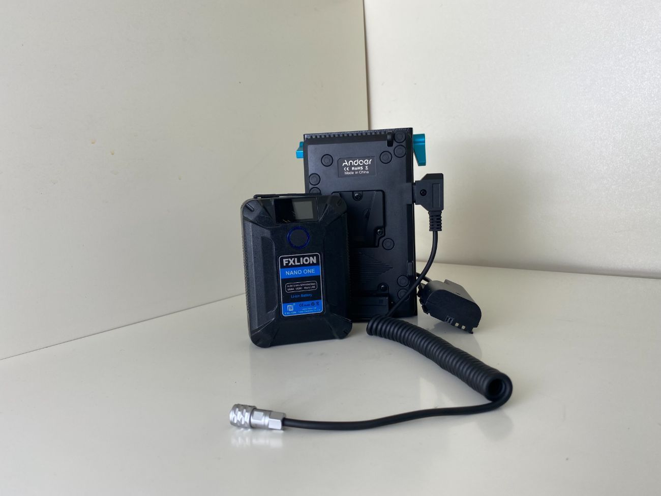 Fxlion nano battery + v-lock plate