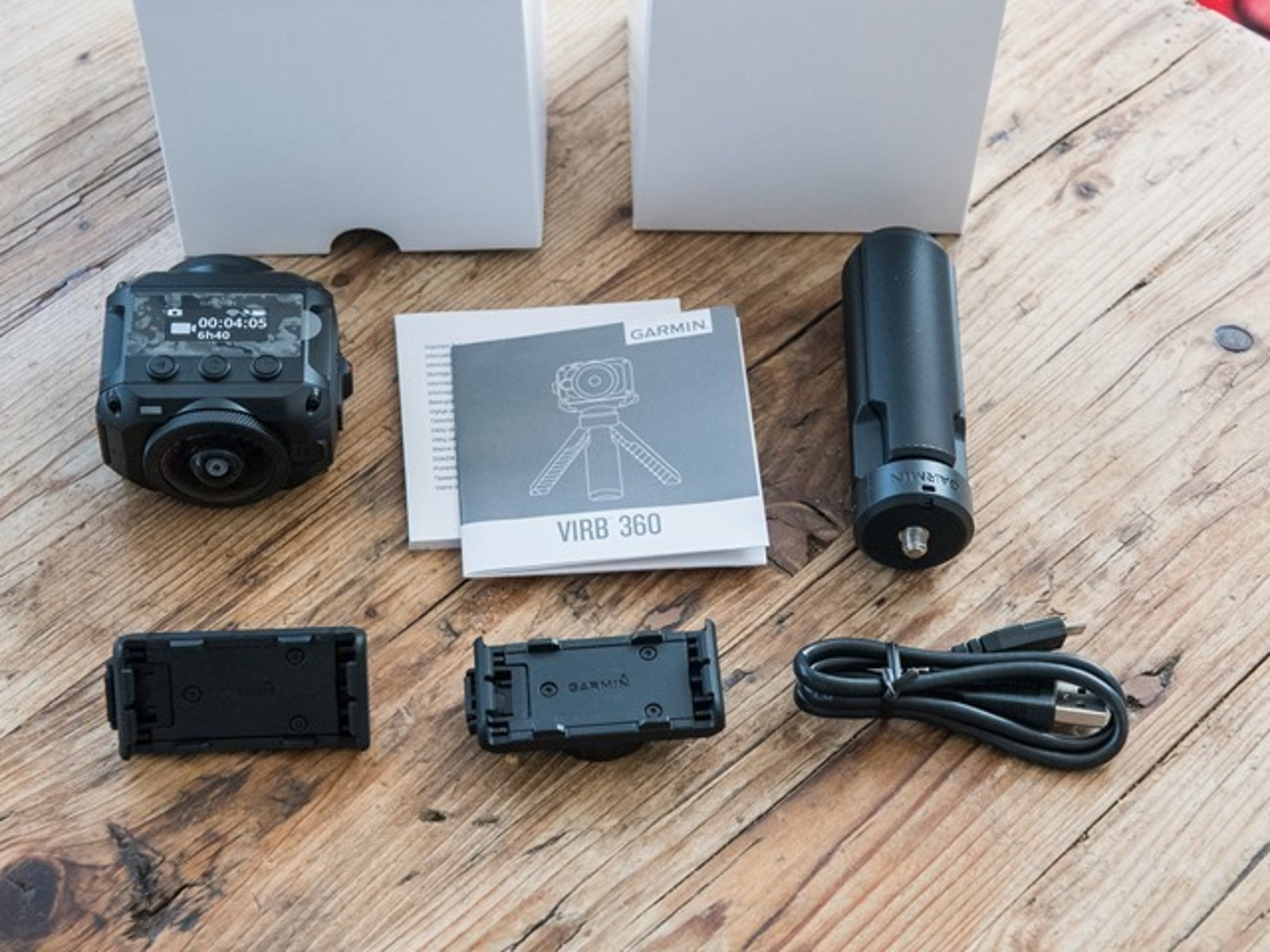 Garmin virb 360 5.7k + 256gb + accessories