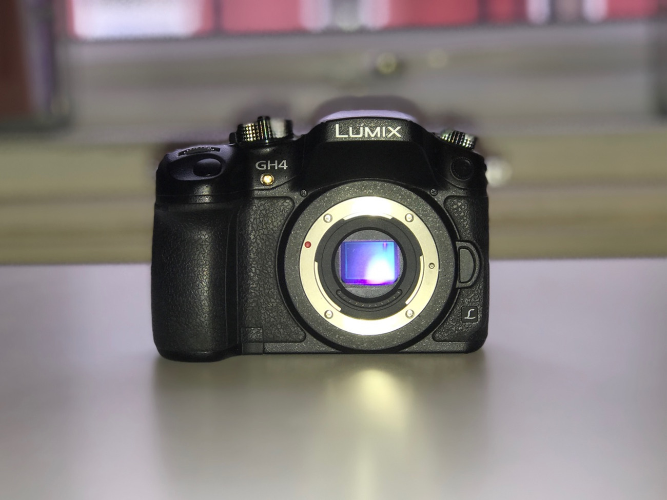 Gh4 body + 4 batteries + 128gb