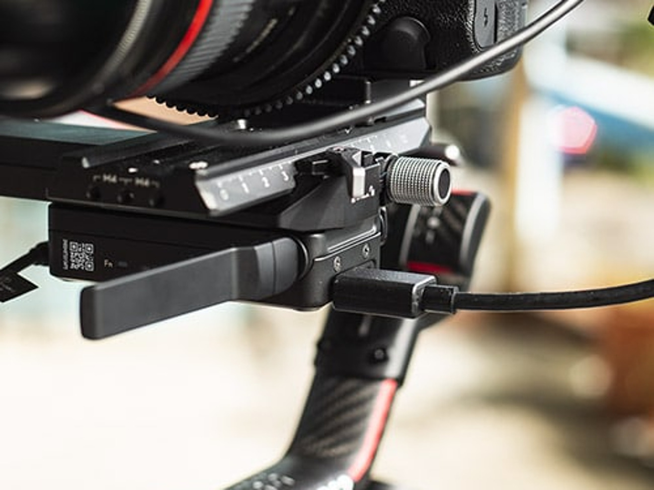 Gimbal operator with gimbal and camera