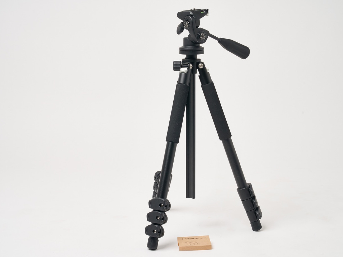 Giotto tripod set with 3-way head (gtytl9254 mh5011 n)