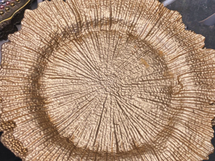 Glass charger plates 33cm