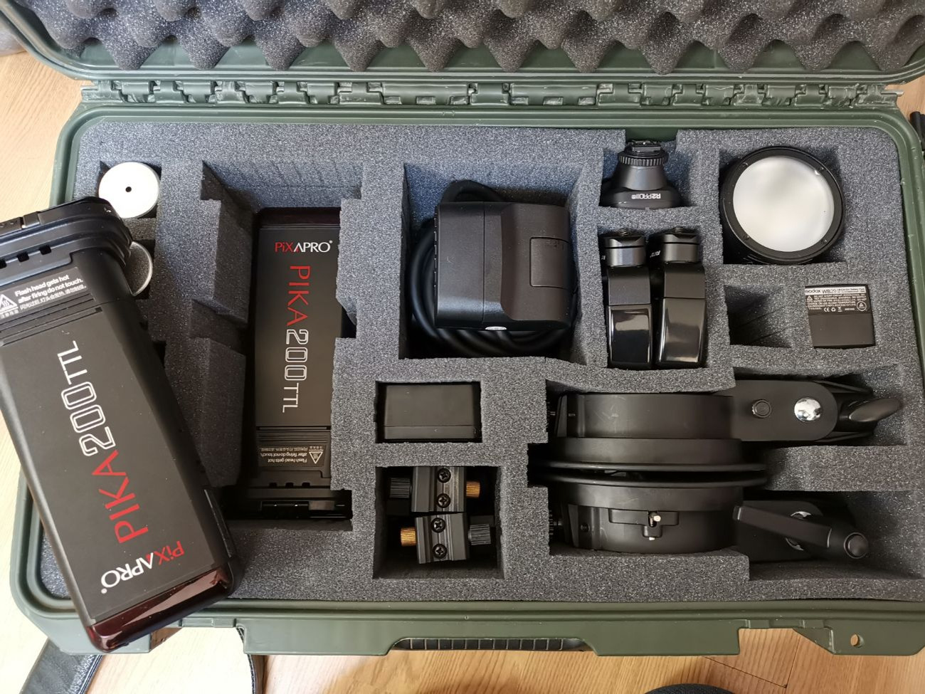 Godox ad200 - ultimate 2 light portable set-up for sony