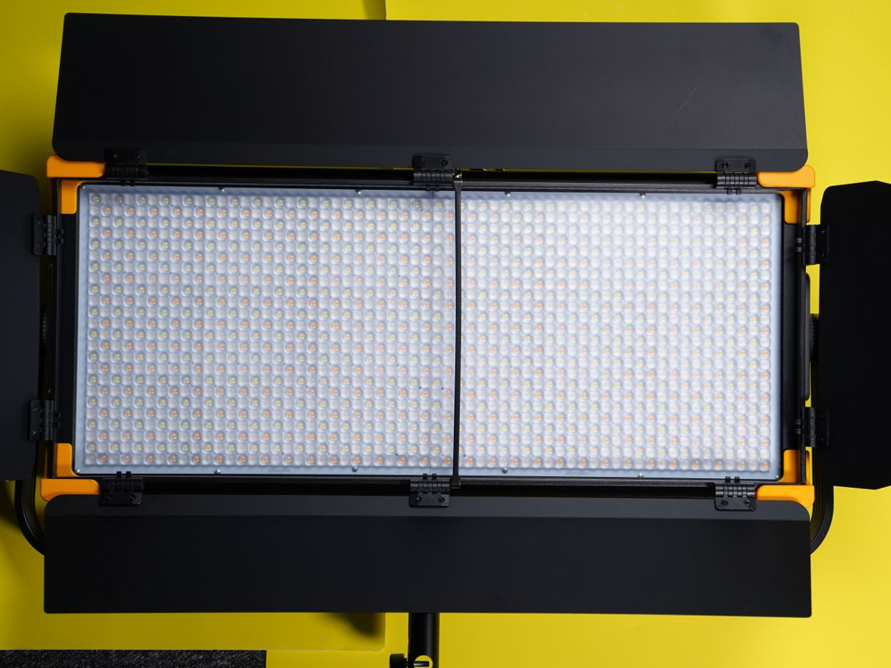 Godox ld150r rgb led panel light, professional use 2500-8500k fx effects aputure