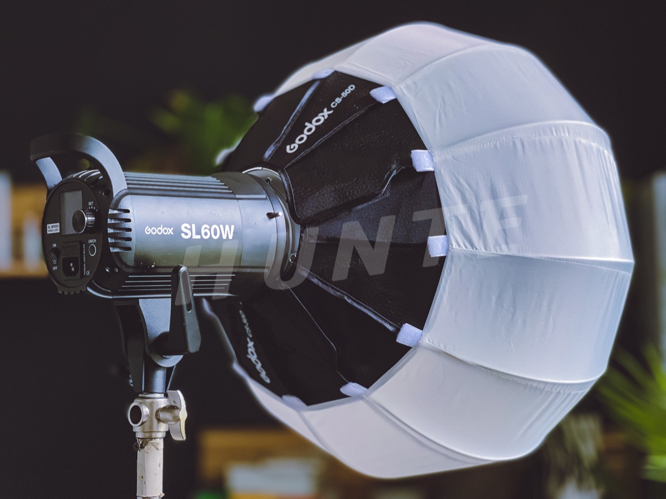 Godox sl-60 led video light + cs-50d lantern softbox + stand