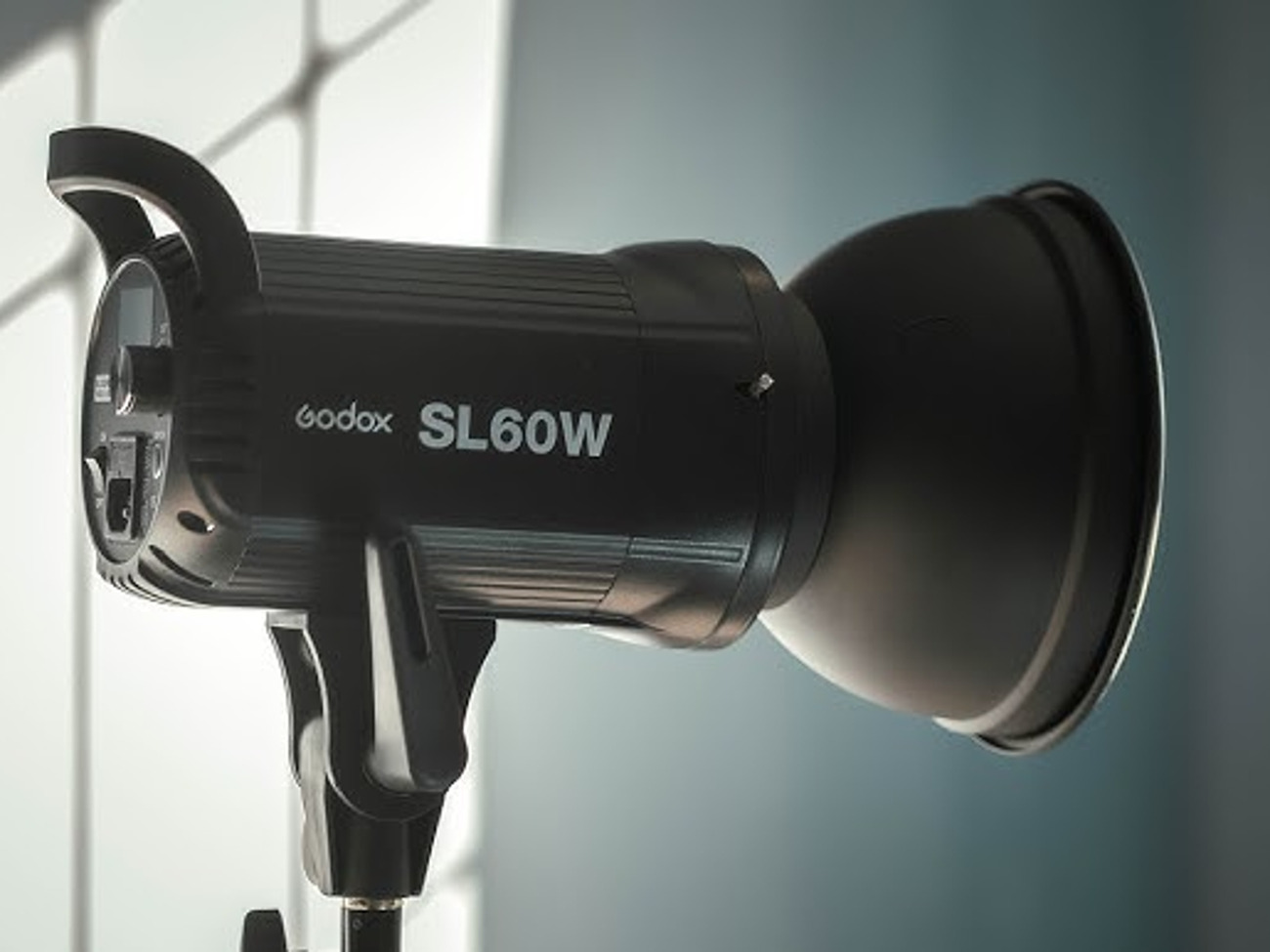 Godox sl60w video light with accessories