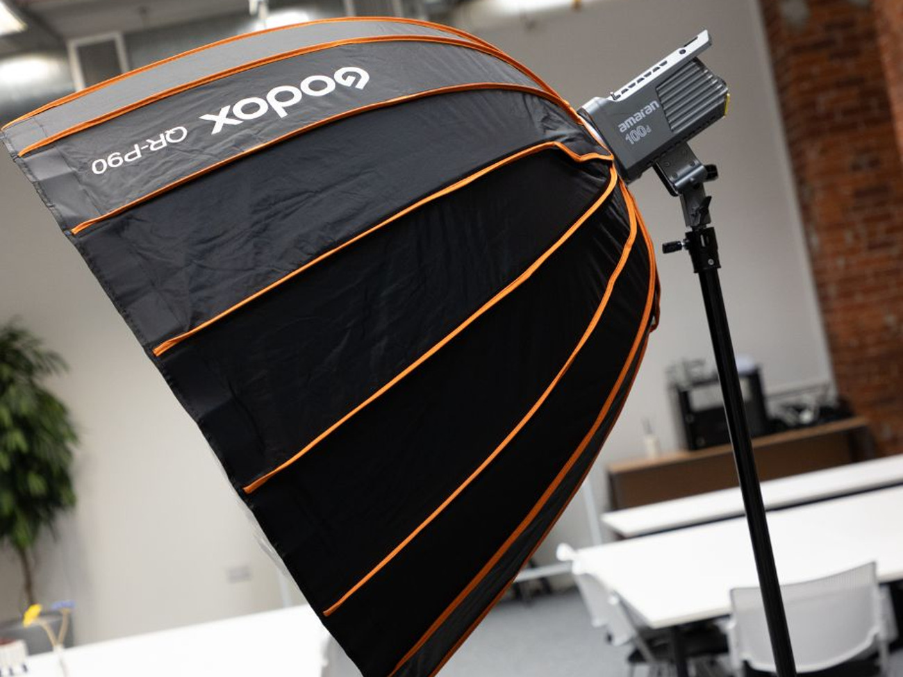 Godox softbox for key light - bowens mount