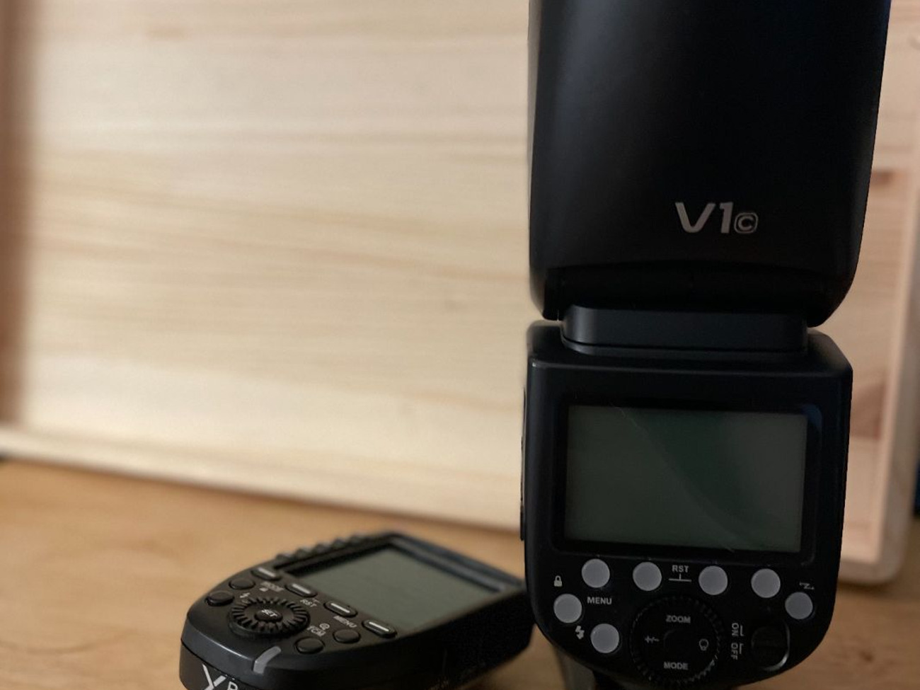 Godox v1 flash (canon) with x-pro transmitter