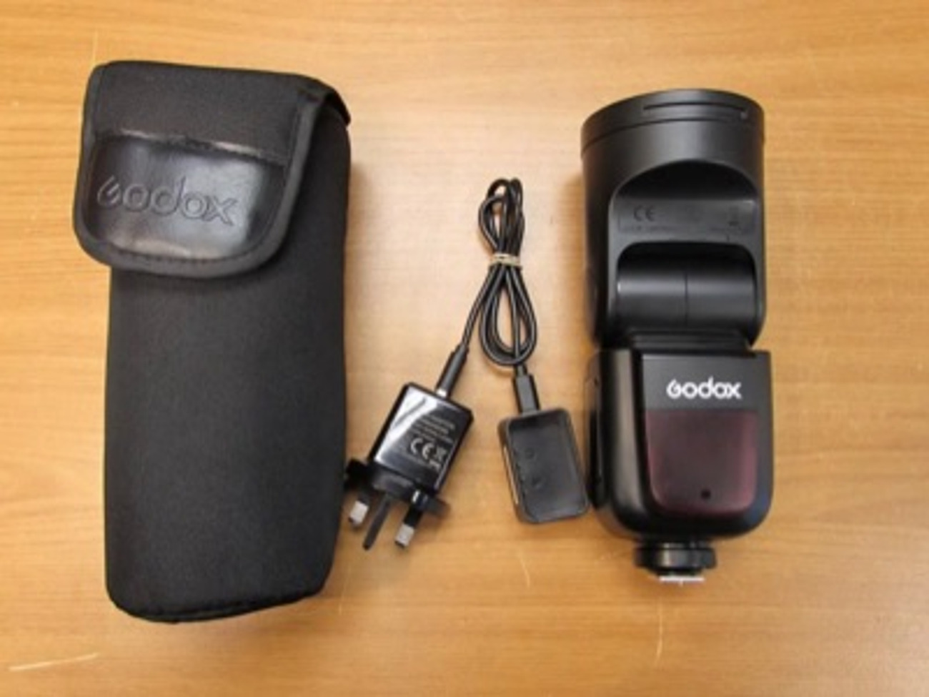 Godox v1 speedlight for olympus 