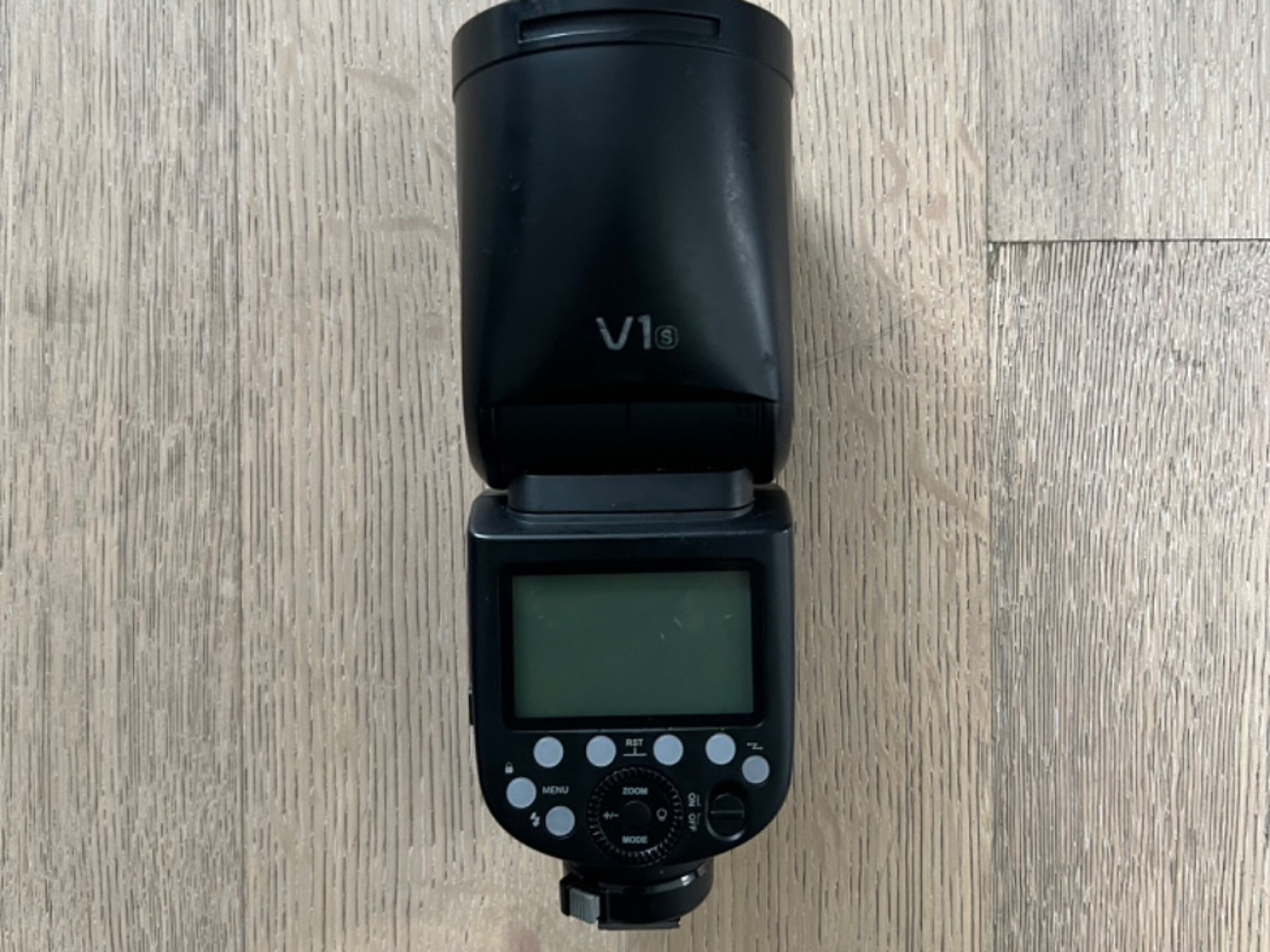 Godox v1s round head speed light