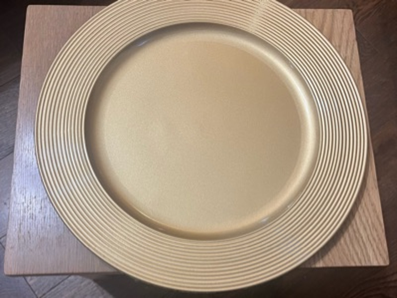 24 gold charger plates