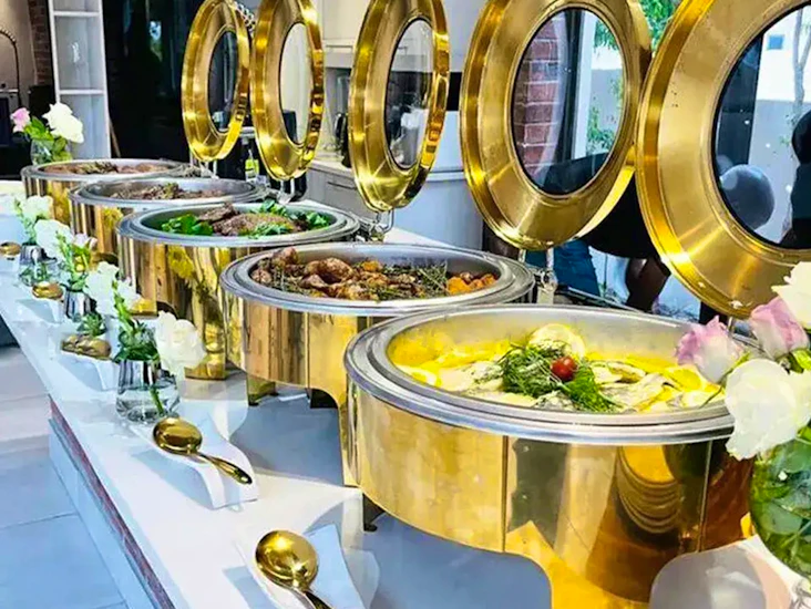 Gold round chaffing dish - 7 quart