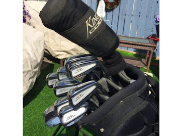 How Much Does It Cost to Rent Golf Clubs: A Quick Guide