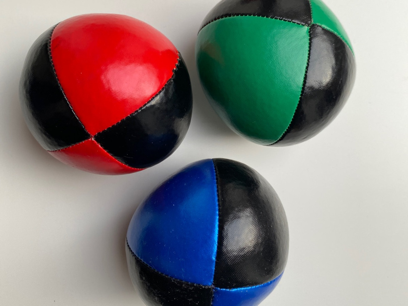 Good quality juggling balls