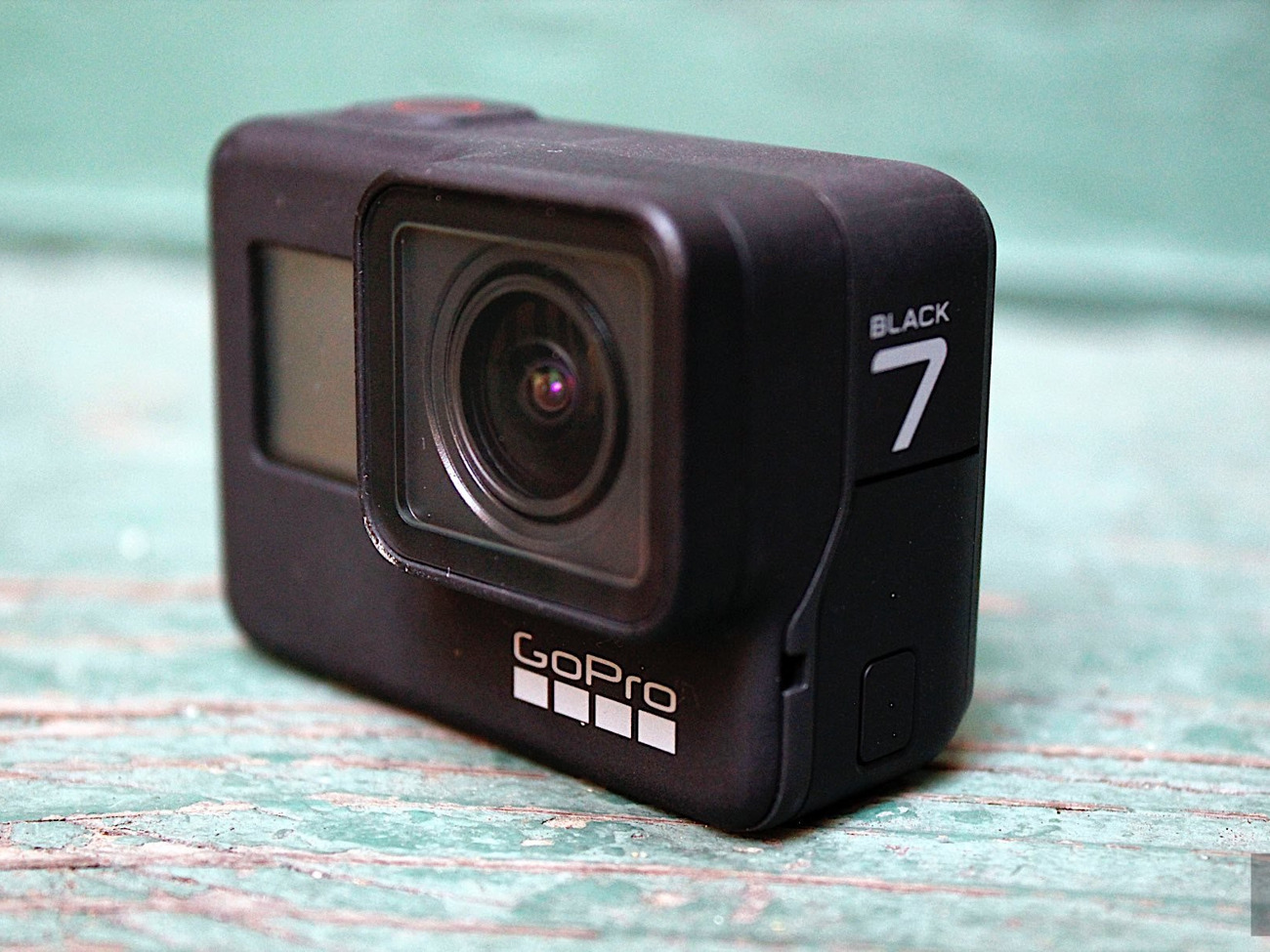 Gopro hero 7 black edition + 64gb micro sd card + 3x batteries