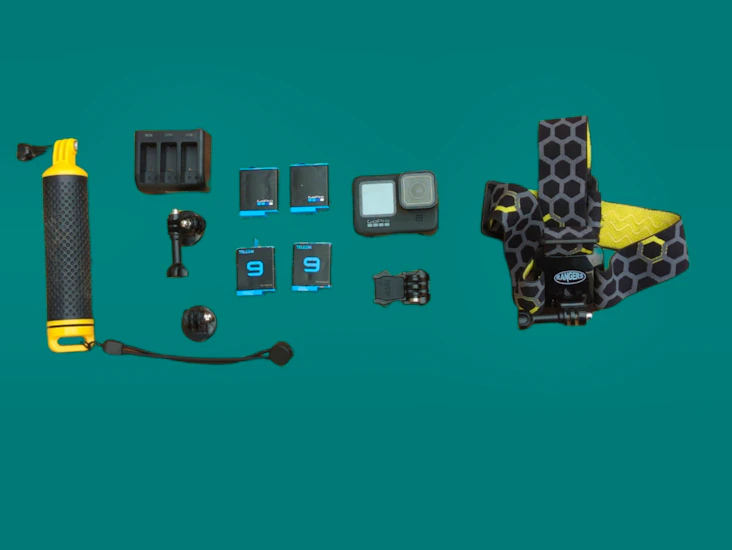 Gopro hero 9 black with 4 sd cards 4 batteries & accesories