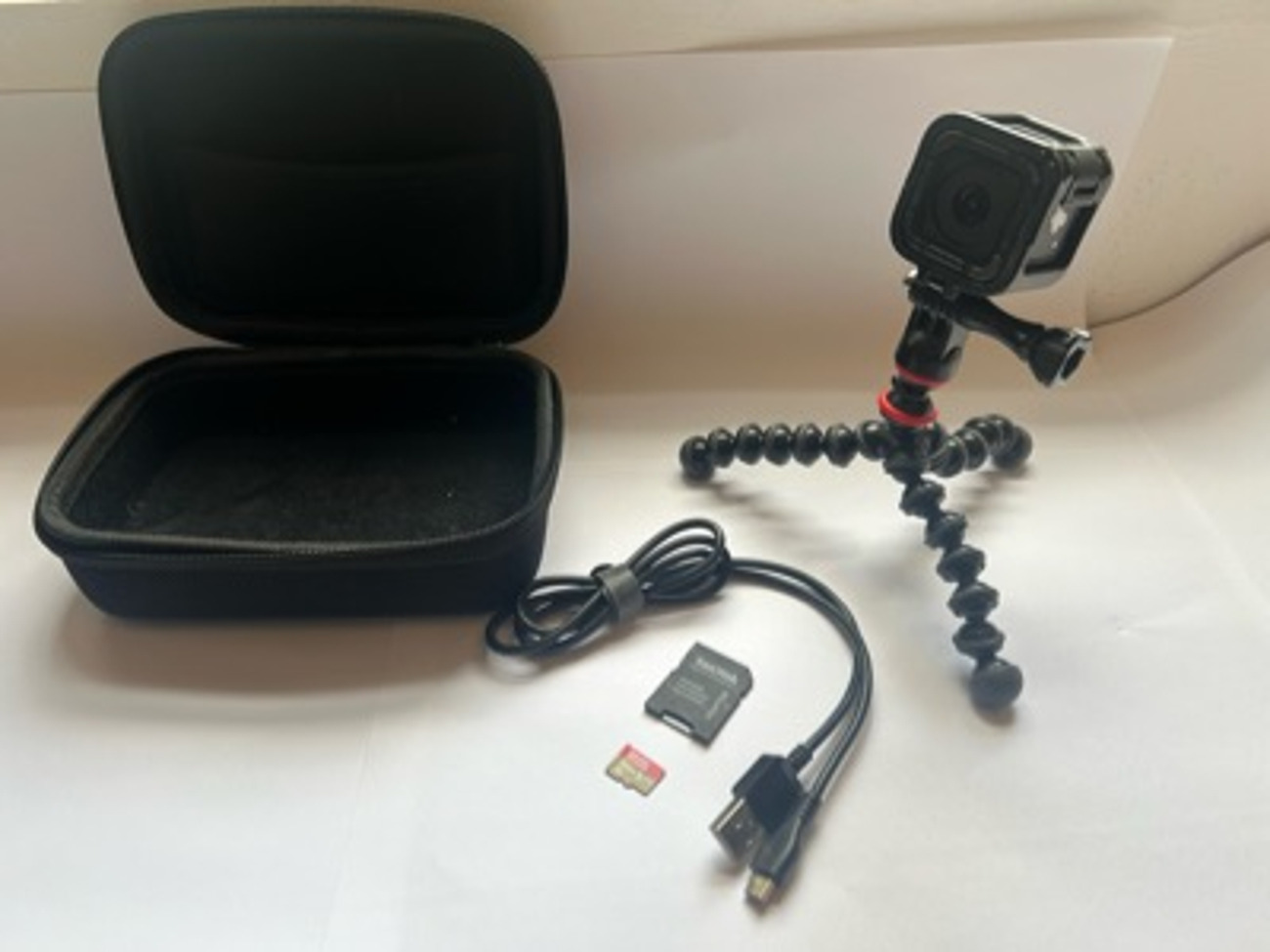 Gopro hero session waterproof actioncam +64gb +gorilla mount