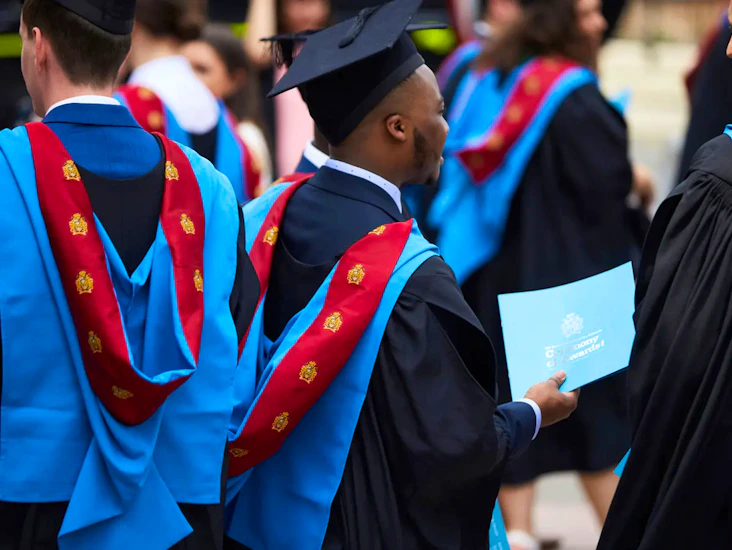 Graduation attire manchester metropolitan university gown