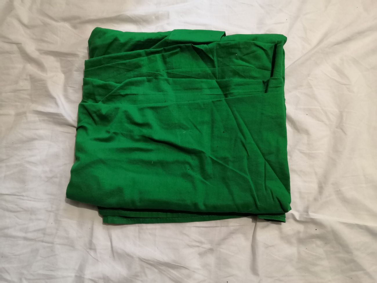 Green muslin cotton backdrop screen 2m x 3m