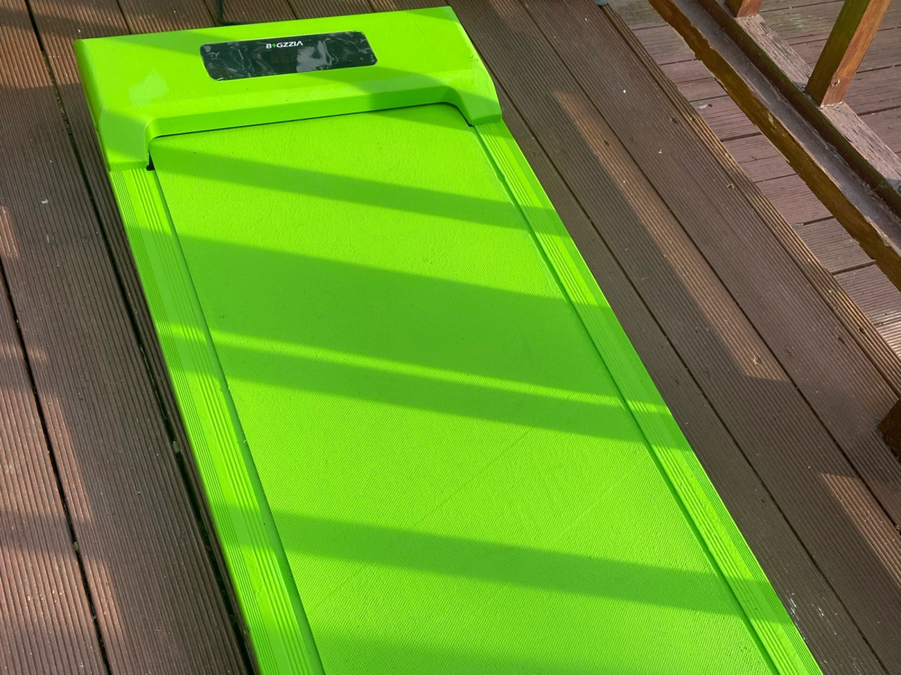 Green screen treadmill