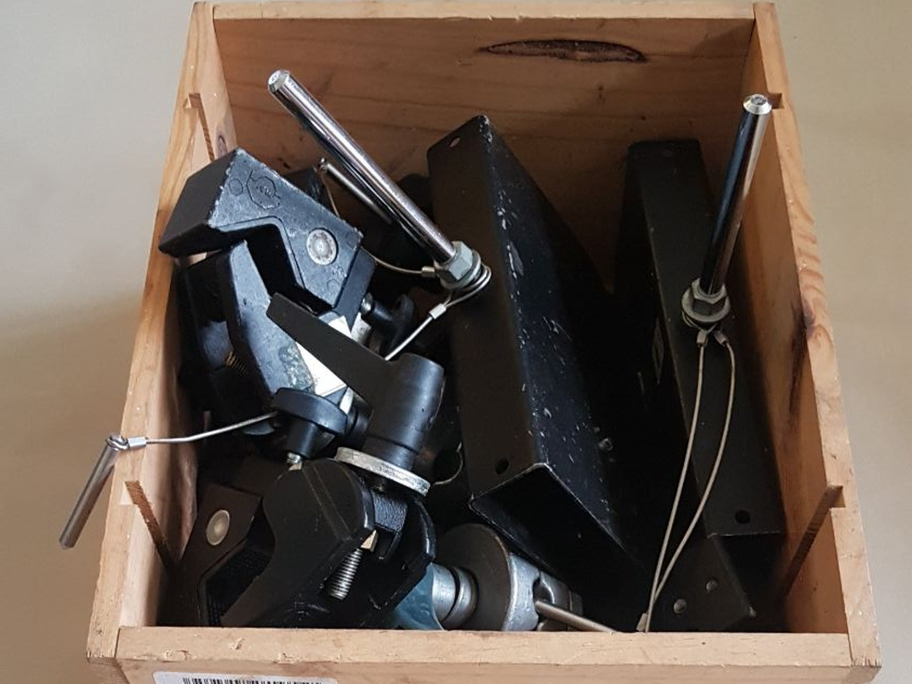Grip box: magic arm, poly holders, knuckles, camera bracket