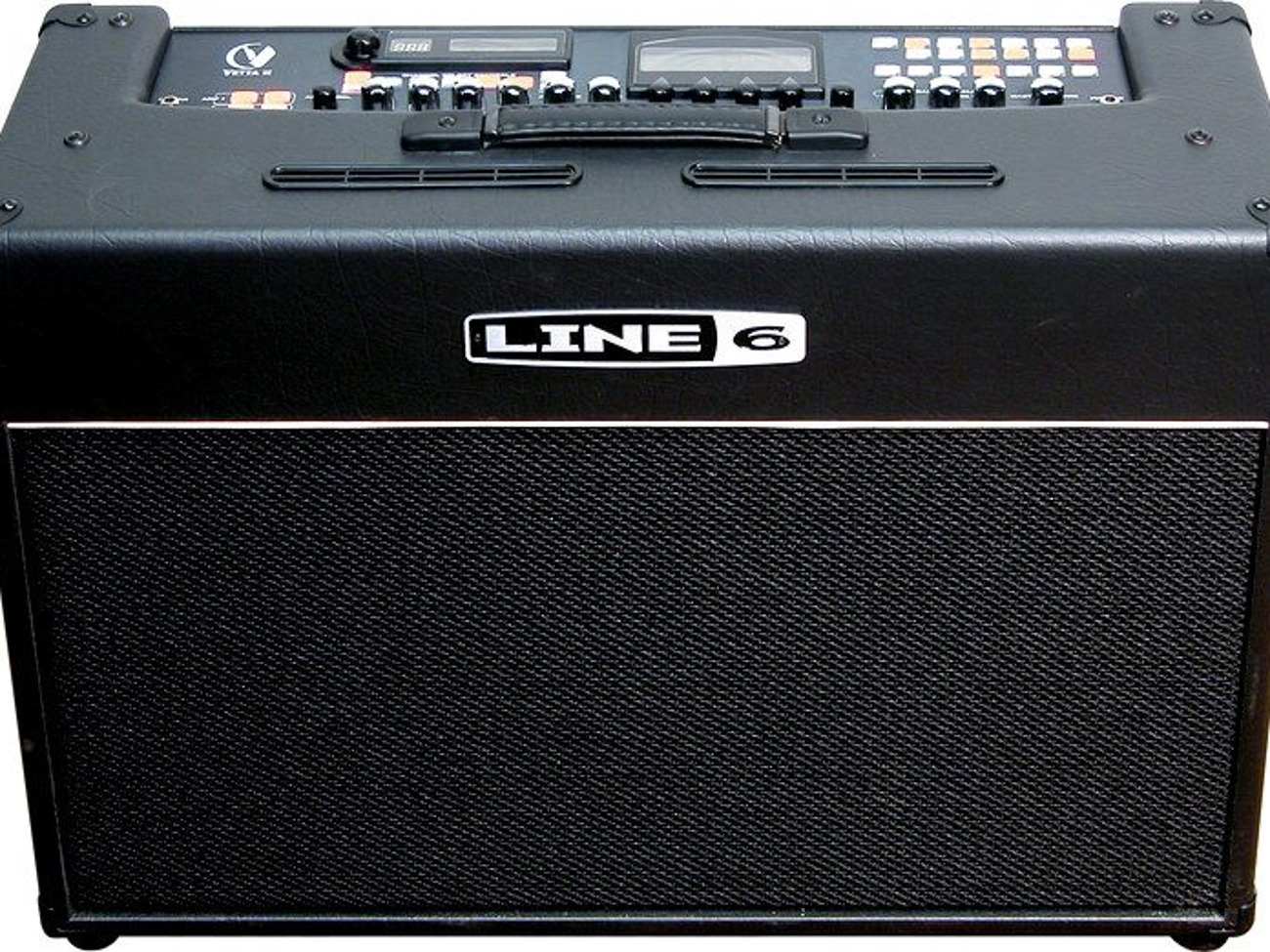 Guitar amp - line 6 vetta ii + control pedal