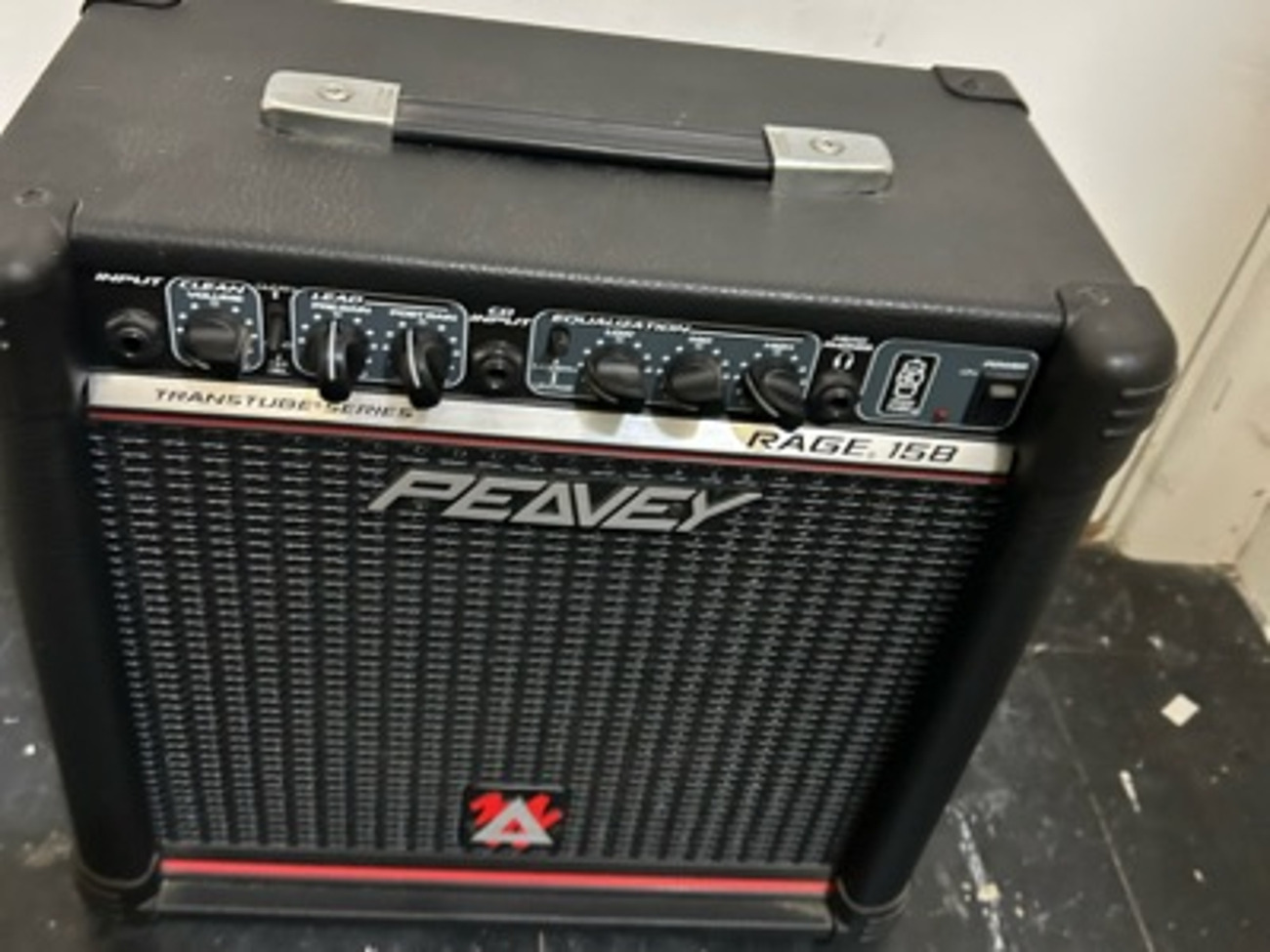 Guitar amp
