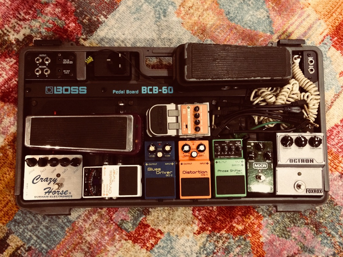 Guitar pedal board (boss bcb60) with choice of pedals