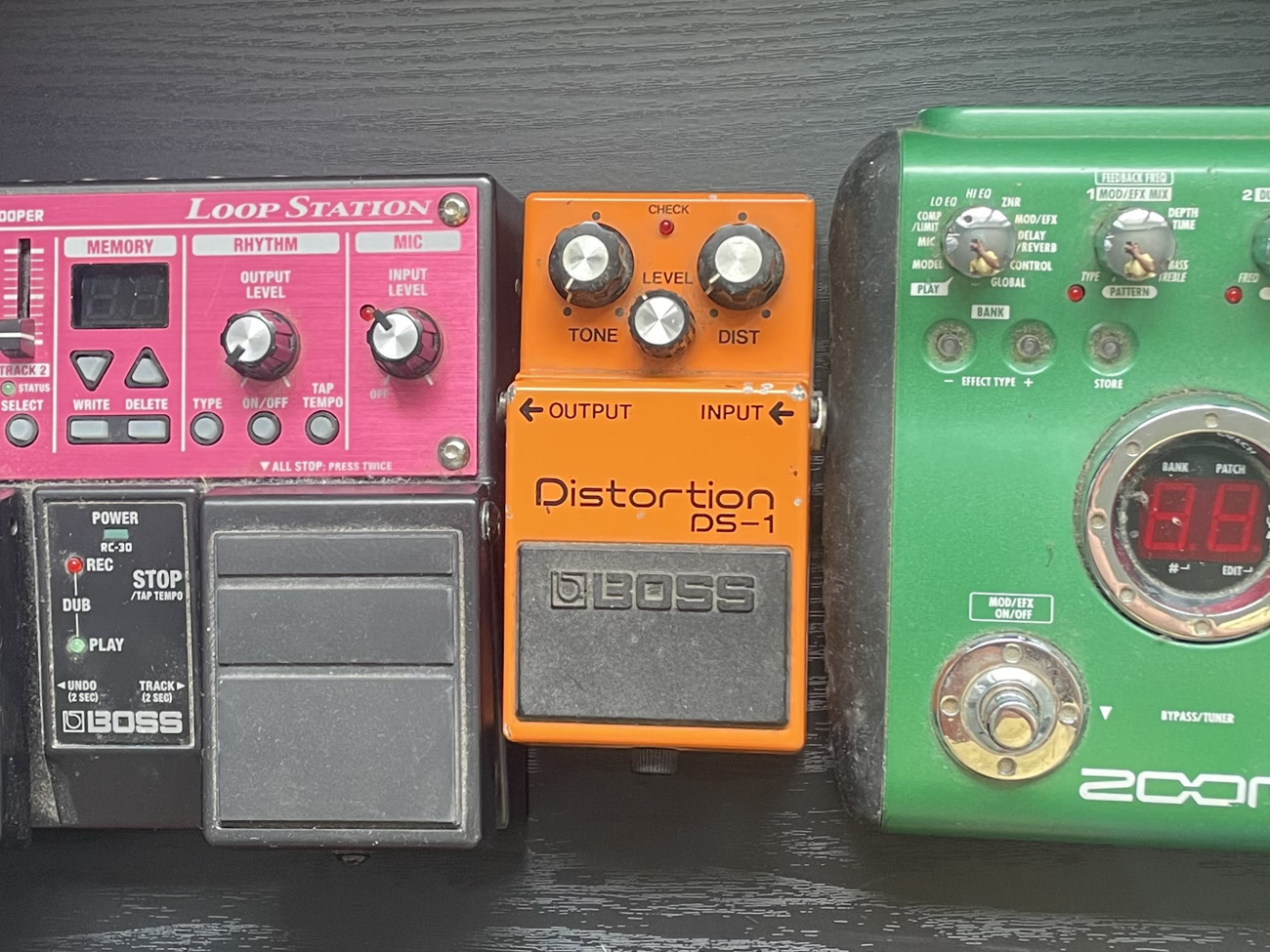 Guitar pedals - loop, distortion, effects