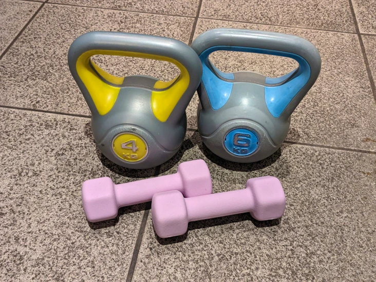 Gym weights - x4 dumbbell kettlebell fitness